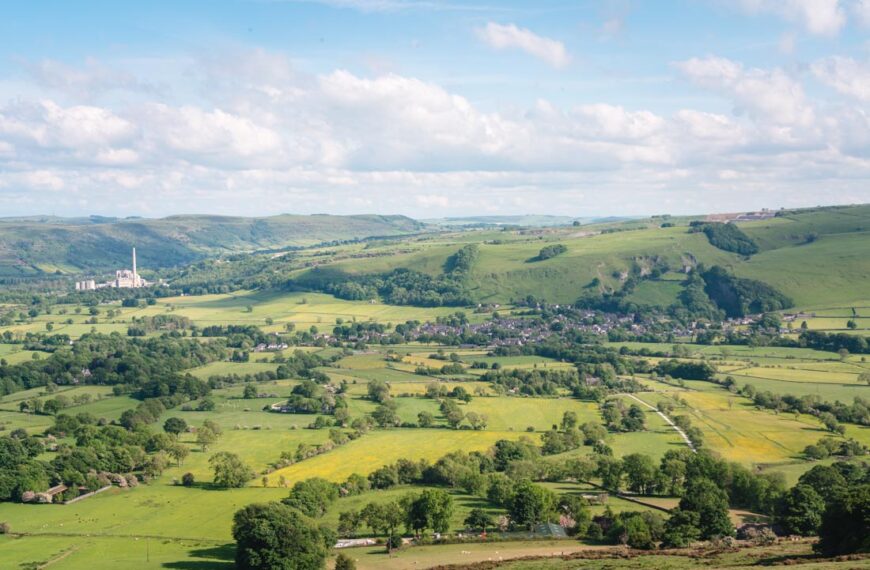 The Ultimate Guide to the Mam Tor Walk, Peak District