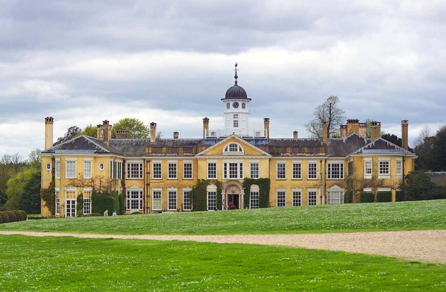 A Detailed Guide to the Polesden Lacey Walk, Surrey (2024 Guide)