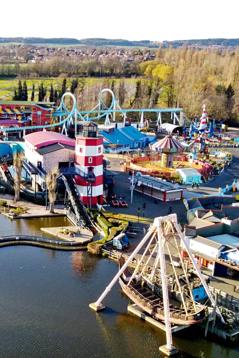 12 BEST Theme Parks In The UK (2024 Guide)